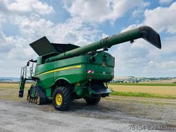 John Deere S690i