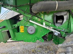 John Deere S690i