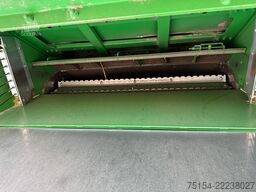 John Deere S690i