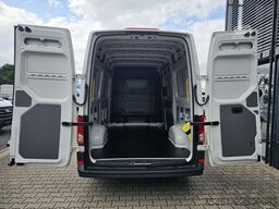 VW Crafter 35 Kasten MR Holzladeboden TEMPOMAT PDC