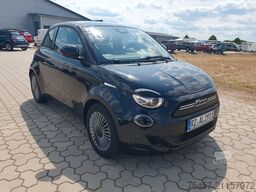 FIAT 500e - schwarz, klein, stark