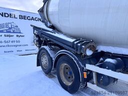 Scania P380 6x2*4, Mixer LIEBHERR 7m3 + 9m Half-pipe, ...