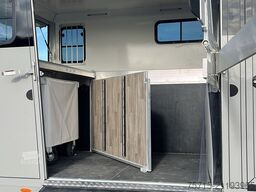 Steinsberger ANKA 2 Pferde +Wohnabteil 