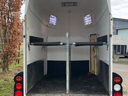 Pferdeanhänger Humbaur Pegasus 