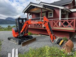 Kubota U35-3 mini excavator with 3 buckets, rototilt, and