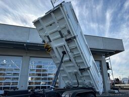 MAN TGS 35.520 3-SEITENKIPPER, 8X4,  MEILLER-KIPPER, BORDMATIK, AUTOMATIK, E6, RETARDER