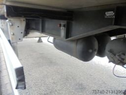 Vogelzang V0-STG 1 Axle + Dhollandia Lift + Carrier Vecto...