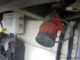 Vogelzang V0-STG 1 Axle + Dhollandia Lift + Carrier Vecto...
