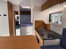 Fuso Wilde Expedition Truck F 103 Canter