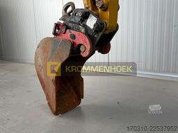 Caterpillar 301.8