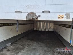 Fliegl ZPD 180 Tiefkühler mit Rolltor + LBW