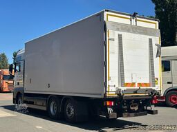 MAN TGX 26.460 Möbelkoffer LBW 2.000Kg AHK ACC LGS