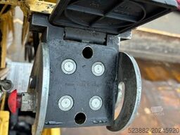 MERCEDES-BENZ Arocs 1848 4x4*FUNK*MKG HLK125*3x Ausschübe*TOP