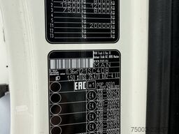 MAN TGS 26.470 6X2 Effer 215 bis 16 Meter