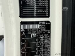 MAN TGS 26.470 6X2 Effer 215 bis 16 Meter