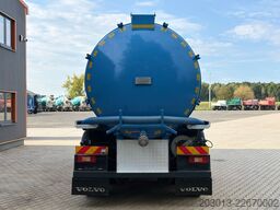 VOLVO FM330 6x2/2 Euro 5 LL Kanalreiniger 15000L