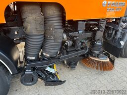 MERCEDES-BENZ ATEGO 1323 Kehrmaschine FAUN VIAJET