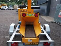 Shengmiao Hc6140 new wood chipper with trailer!!