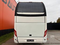 Volvo B12B Beulas Glory 6x2*4 61 SEATS / AC / AUXILIA...