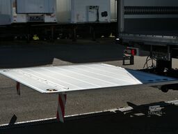 SCHMITZ CARGOBULL SKO 20 /LZG CITY TRIDEC / LBW 2000 kg / BLUMEN