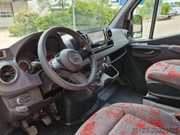 MERCEDES-BENZ 515 Sprinter 22 Schlafsessel Lagerfahrzeug Stock