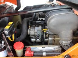 JCB 930