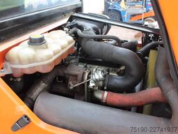JCB 930