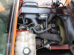 JCB 930