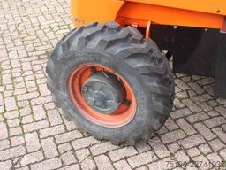 JCB 930