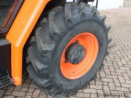 JCB 930