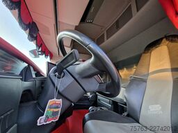 Volvo FH 13.500 XL 6x2 - Pezzaioli livestock 3 deck +...
