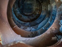 MAN TGS 32.360 BB+LIEBHERR 8m3+TAPIS THEAMS 12m