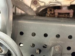 Mercedes-Benz Antos 2124 Carrier Vector 1950MT 2 Zijdeuren Dh...