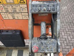 JLG 3246ES Electric, 11.7m Working Height, 320kg Capac