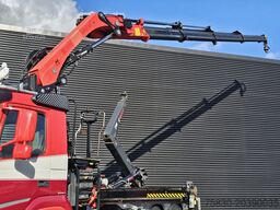 Volvo FM 420 8x2 / HIAB HOOKLIFT + 30 t/m CRANE - KRAN