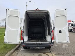 MERCEDES-BENZ SPRINTER 315 L2H2 RWD Automaat