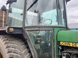 John Deere 3040