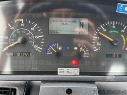 Mercedes-Benz Unimog U300