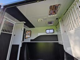 Renault Master Nieuw model MTM paardenwagen voor 2 paar...