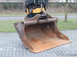 Hitachi ZX225 US LC-6 | ROTOTILT | BUCKET | GOOD CONDITION