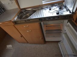 WILK Stern 440 mit Mover, Markise und Vorzelt