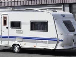 HOBBY Excellent Easy 495 UL mit Mover und Vorzelt