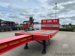 Kässbohrer LOWBED new and unused Heavy-Duty flatbed / 690c...