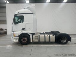 Mercedes-Benz Actros 1843