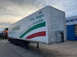 Schmitz Cargobull SKO24 / Closed Box / SAF + Disc