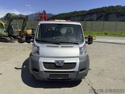 PEUGEOT Boxer 3.0 L Abschleppwagen Klima