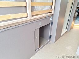 BÜRSTNER Eliseo C 602 Aufstelldach