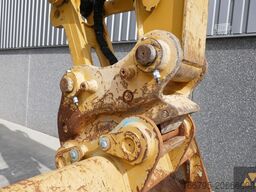 Caterpillar 320