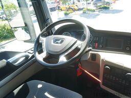 MAN TGX 18.420 tractor unit / 190 tho. km