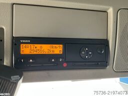 Volvo FH 390 8x4 kolkenzuiger
